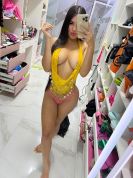 Jeune femme coquine